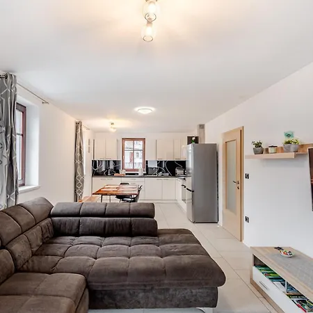 Hosnar, Hiša Mišc Apartmán Bovec