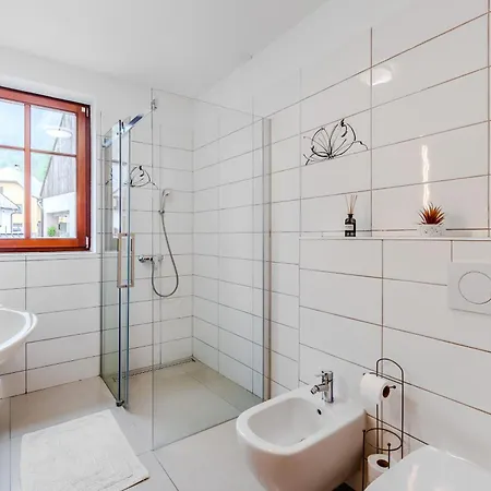 Hosnar, Misc Apartamento Bovec