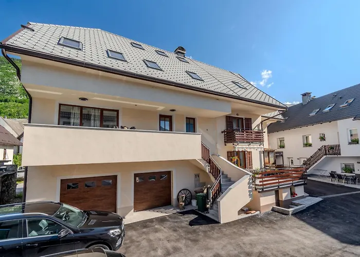 דירה Hosnar, Misc