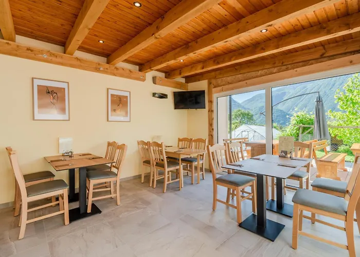 דירה Hosnar, Misc בובק